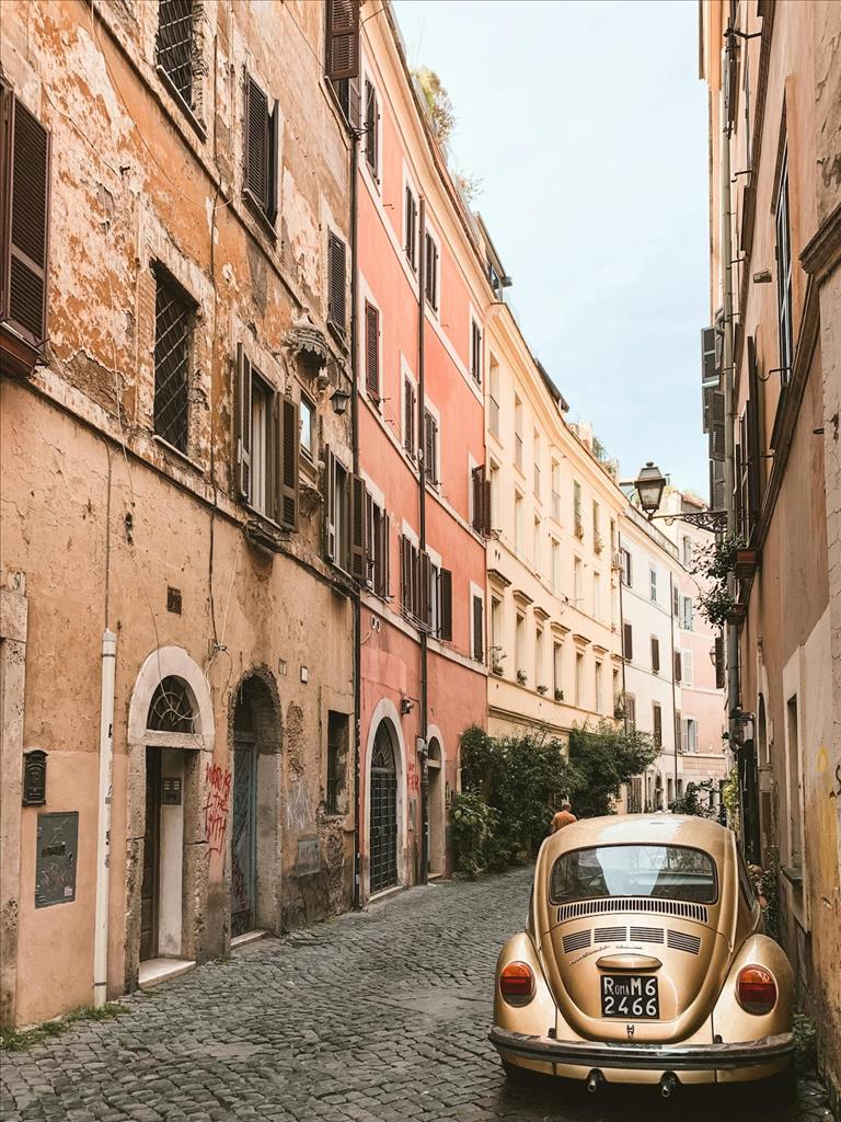 Immerse Yourself in Language and Culture: Studying Italian in Italy